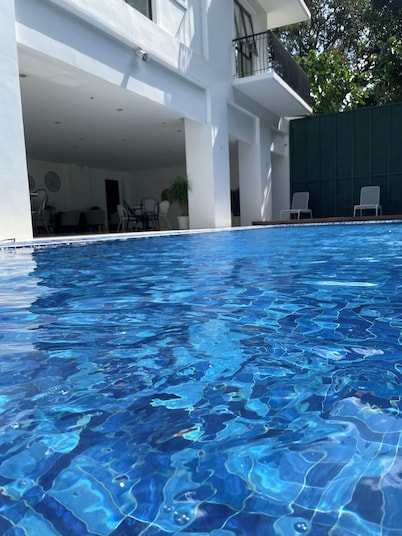 Cozy 1-bedroom condo with WiFi and AC in delightful Batangas City