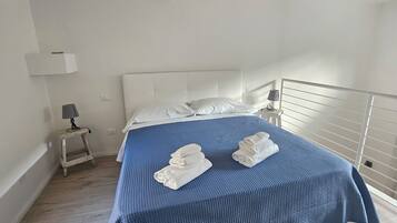 1 camera, Wi-Fi, lenzuola