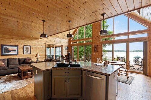Cullen Lake|Family Friendly|Swimming|Kayaks
