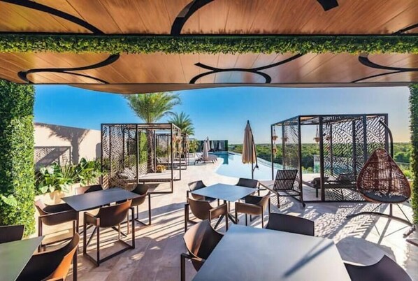 Outdoor dining - Tulum City Apartments M-005 (Tulum)