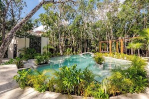 Outdoor pool - Maki -  Villa w private pool ideal for families & friends. (Quintana Roo)
