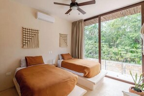 3 chambres, fer et planche à repasser, lit parapluie, Wi-Fi gratuit