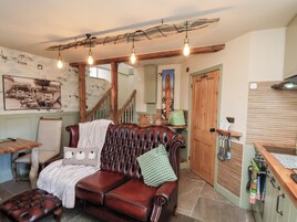 Cottage | Living area