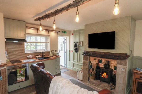 Cottage | Interior