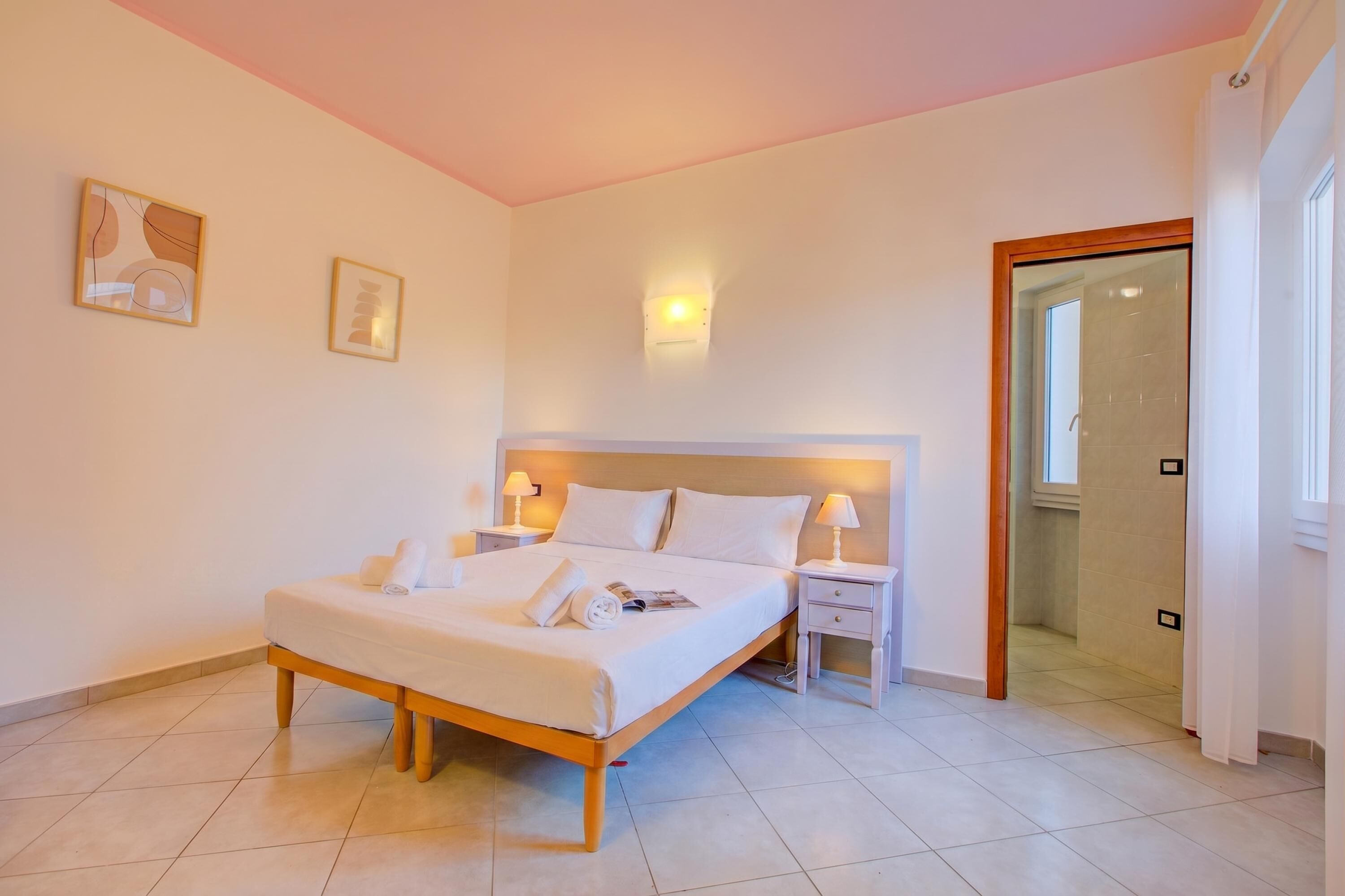 Family Apartment, 1 Bedroom, 2 Bathrooms (Seaview Pool Retreat - B6)