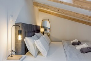 Apartamento familiar, varias habitaciones, 2 baños (Summer Breeze Apartment Mali lošinj) | Tabla de planchar con plancha, wifi gratis, ropa de cama
