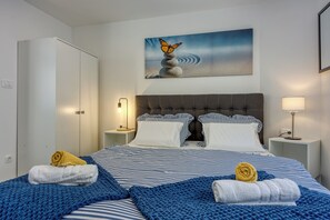 Familienstudio (Summer Breeze Studio Mali Lošinj) | Bügeleisen/Bügelbrett, kostenloses WLAN, Bettwäsche