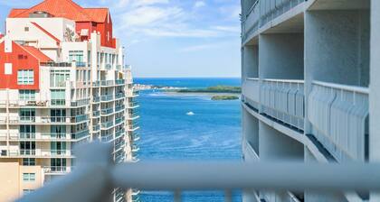 3BR Brickell Stay w/ Balcony & Fun Amenities
