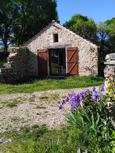 PAULAGITE for 2 to 4 people, view of the Dordogne, near Padirac and Rocamadour
