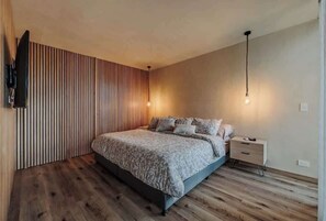 1 chambre, fer et planche à repasser, Wi-Fi, literie fournie