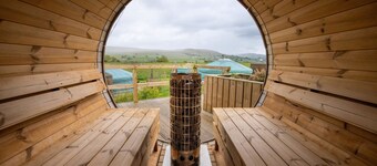 Lapwing Yurt, Askrigg