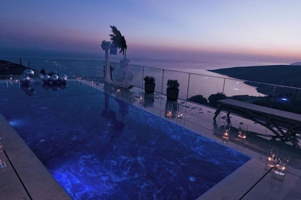 Piscina externa sazonal