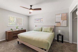 3 camere, ferro/asse da stiro, Wi-Fi gratuito, lenzuola