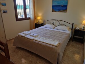 2 habitaciones, tabla de planchar con plancha y wifi 