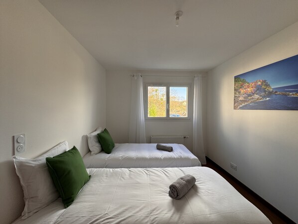 House | 3 bedrooms, iron/ironing board