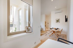 Apartamento luxo, 1 cama Queen e sofá-cama, para não fumantes | Cozinha privada | Máquina de café expresso, chaleira elétrica, torradeira
