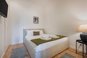 Deluxe Apartment, 1 Queen Bed with Sofa bed, Non Smoking