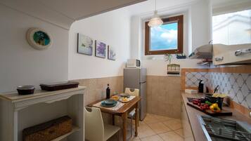 Mikrowelle, Ofen, Herdplatte, GeschirrspĂŒler