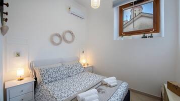 2 Schlafzimmer, BĂŒgeleisen/BĂŒgelbrett, WLAN, BettwĂ€sche