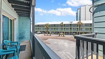 Apartment | 2 bedrooms, Internet