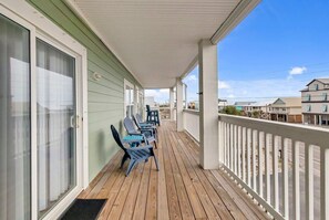 House, Accessible | 3 bedrooms, Internet - Spacious 3BR 2BA Gulf Views Dock and Boat Launch (Gulf Shores)