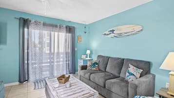 Apartment | 4 bedrooms, Internet