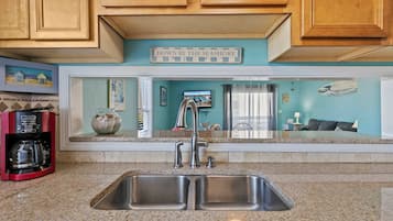 Apartment | 4 bedrooms, Internet