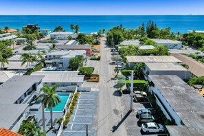 Apartment | 1 bedroom - Waves on Desoto Lovely Studio 2 (Hollywood)