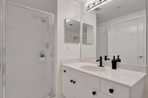 House, Smoking | 2 bedrooms
