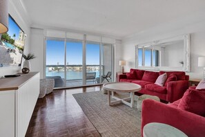Apartment, Smoking