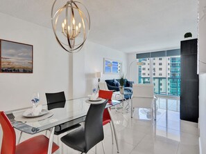 House | 1 bedroom - New New Beach View (Hollywood)