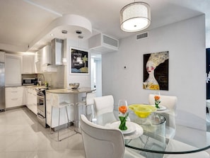 2 bedrooms - Tides 11g in Hollywood (Hollywood)