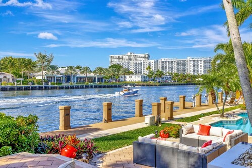 Serenity Villa Water Front