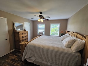 3 bedrooms, free WiFi, bed sheets