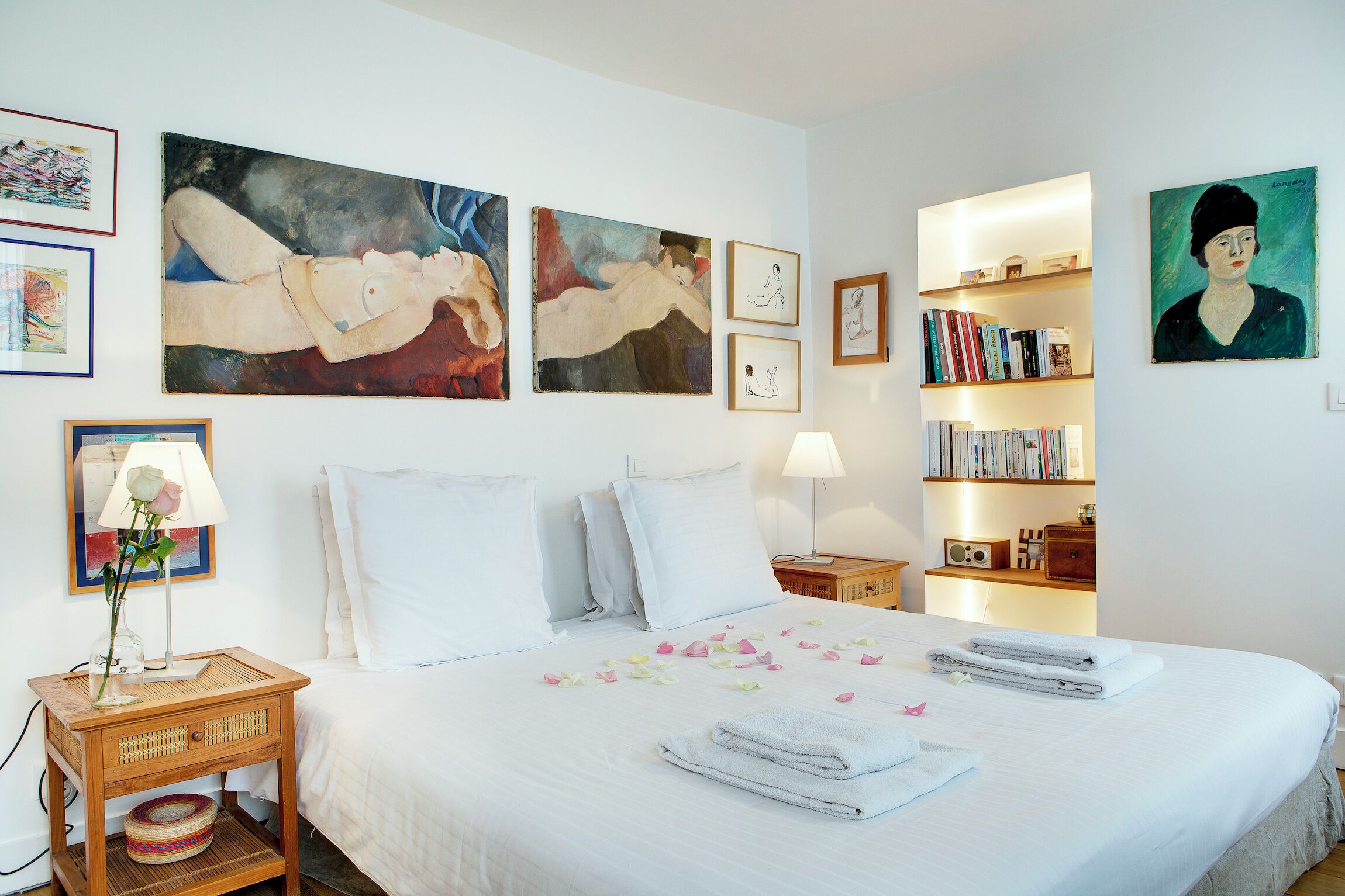 Comfort Apartment | Iron/ironing board