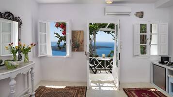 Nest Studio with Caldera View | In-room safe, free WiFi