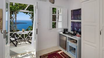 In-room safe, free WiFi