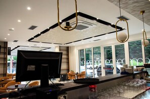Bar (on property) - Hotel ERALD (Tomin)