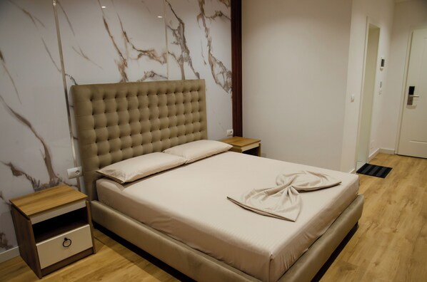 Double Room, Balcony, Mountain View