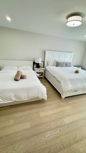 7 chambres, bureau, accès au Wi-Fi (inclus), literie fournie