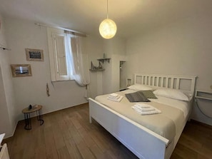 Fer et planche à repasser, Wi-Fi, draps fournis