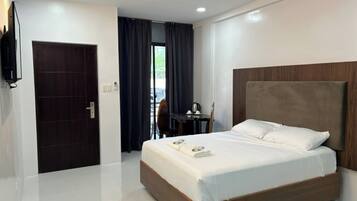 Room, 1 Bedroom, Smoking, Balcony | 1 bilik tidur