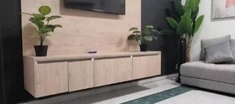 MAJESTIC HOUSE EXPO 35 PEOPLE