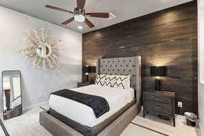 4 bedrooms, desk, iron/ironing board, WiFi