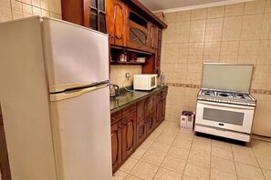Microwave, oven, stovetop