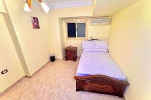 1 室のベッドルーム、アイロン / アイロン台、WiFi、ベッドシーツ