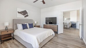 1 bedroom, desk, iron/ironing board, WiFi