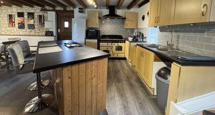 La Grange D'esusterra - Piscine - 6 Pers - Reve au Mans