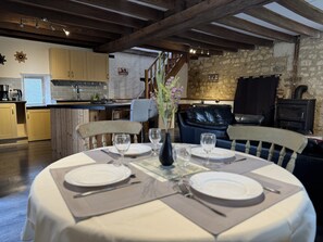 Cottage | Tempat makan