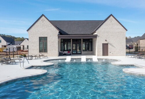Landing | Incredible 2BD, Gym, Clubhouse